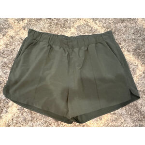 Women's Zella Shorts Green XL
